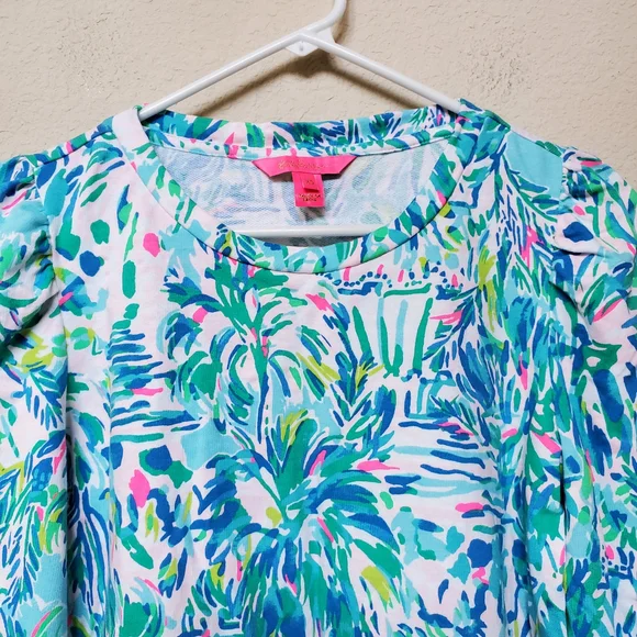 Lilly Pulitzer Puffed Sleeve French Terry Sweatshirt.  Size XS - Picture 4 of 8